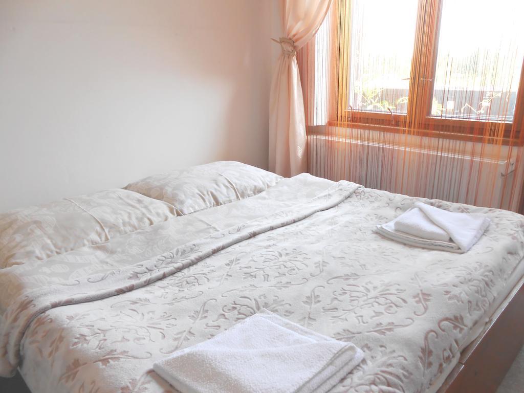 White Rabbit Hall Hotel Poděbrady Camera foto