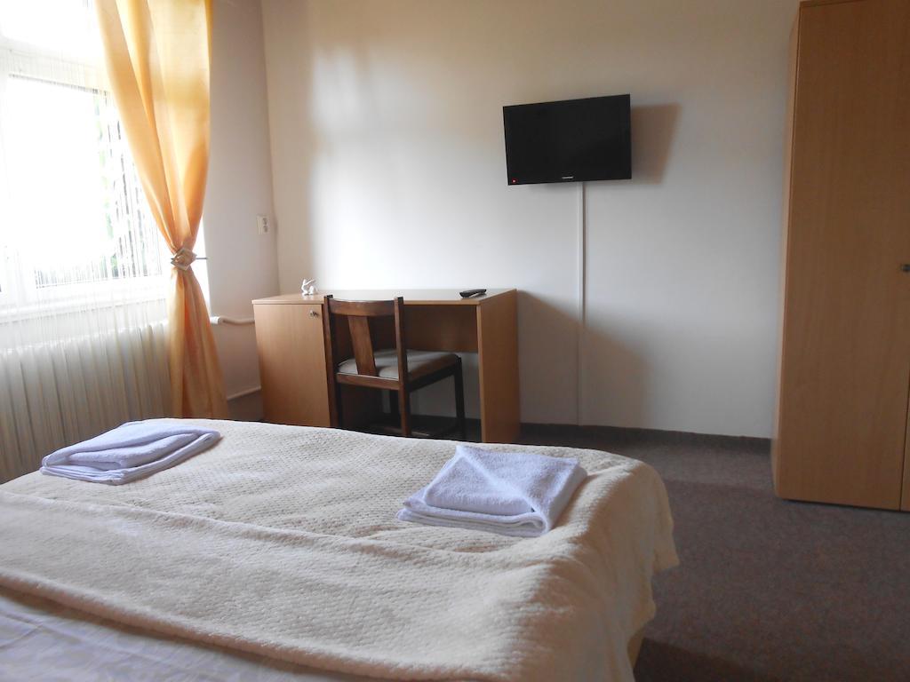 White Rabbit Hall Hotel Poděbrady Camera foto