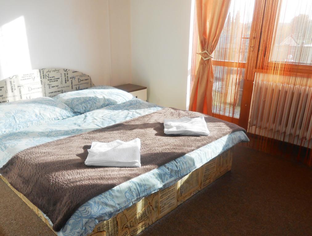 White Rabbit Hall Hotel Poděbrady Camera foto